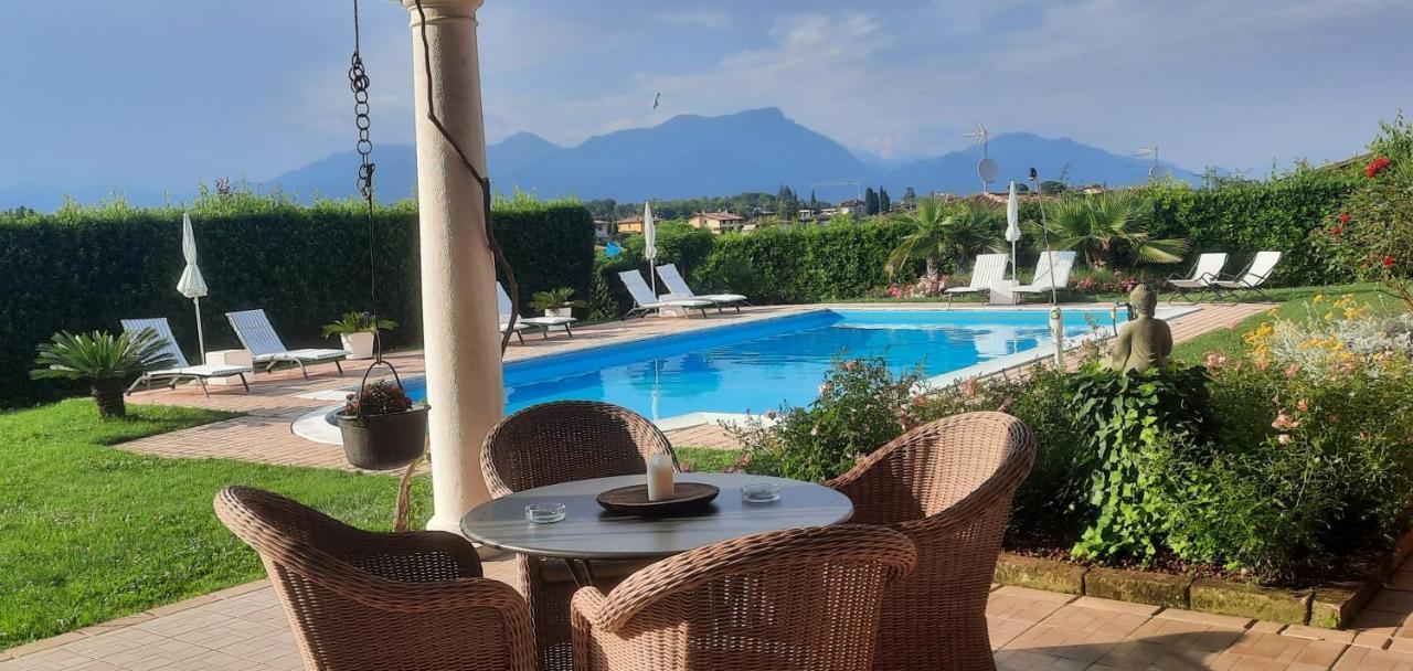 B&B Villa Fiorini Moniga del Garda Luaran gambar