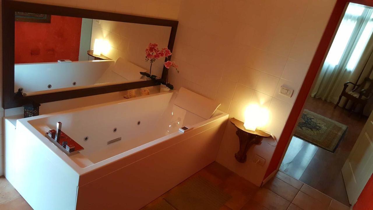 B&B Villa Fiorini Moniga del Garda Luaran gambar
