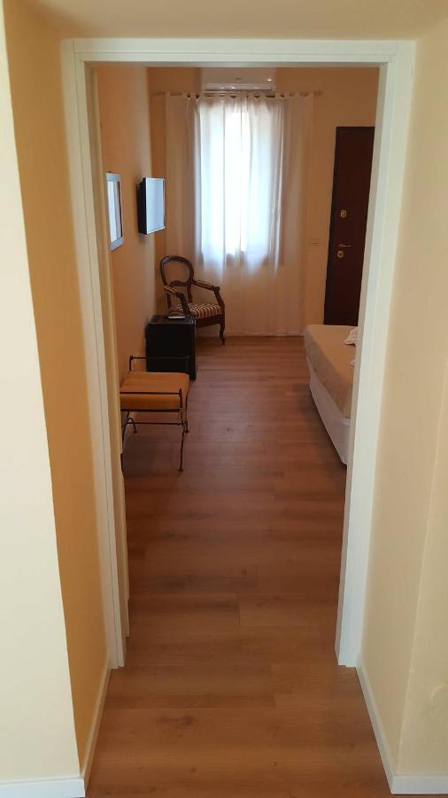 B&B Villa Fiorini Moniga del Garda Luaran gambar